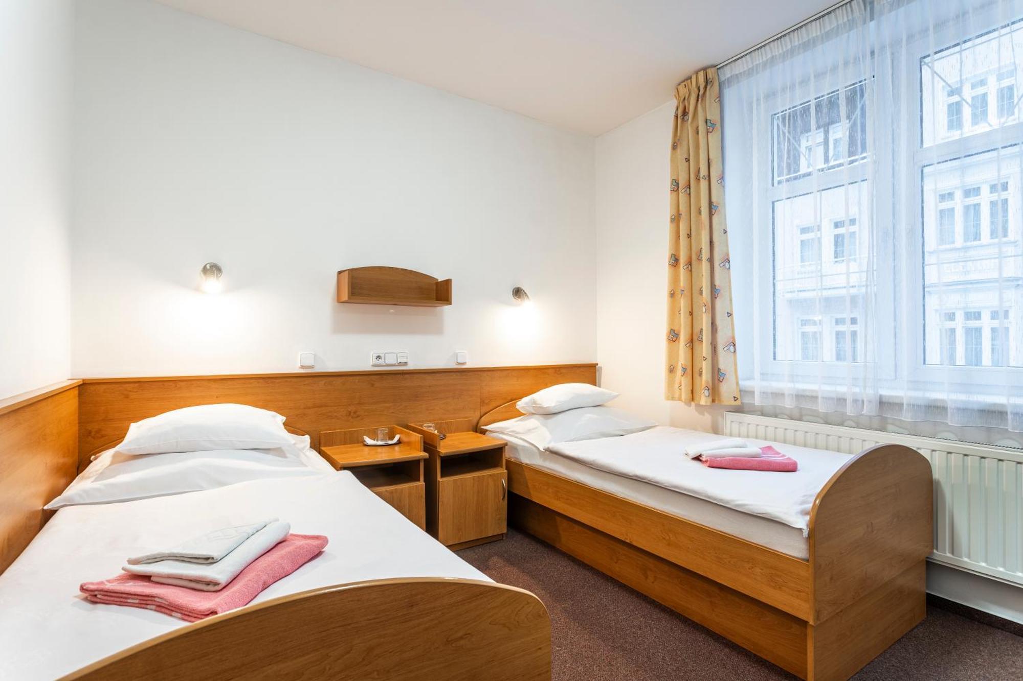 Hotel Luzice ياخيموف المظهر الخارجي الصورة